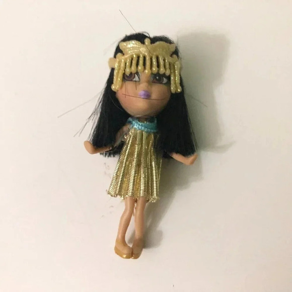 Barbie Peek A Boo  Petites Doll Chione of Cairo 45 Girls of the World Charms - Picture 15 of 16